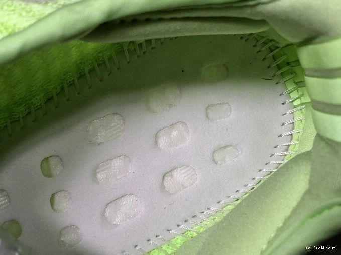 Yeezy EG5293 Adidas the Boost V2 Glow in Dark 350 0708